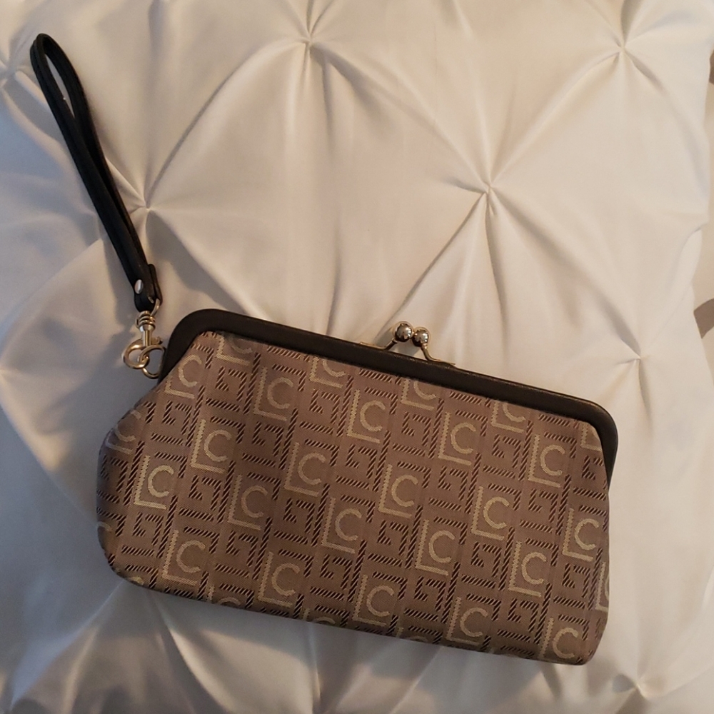 Liz Claiborne wristlet